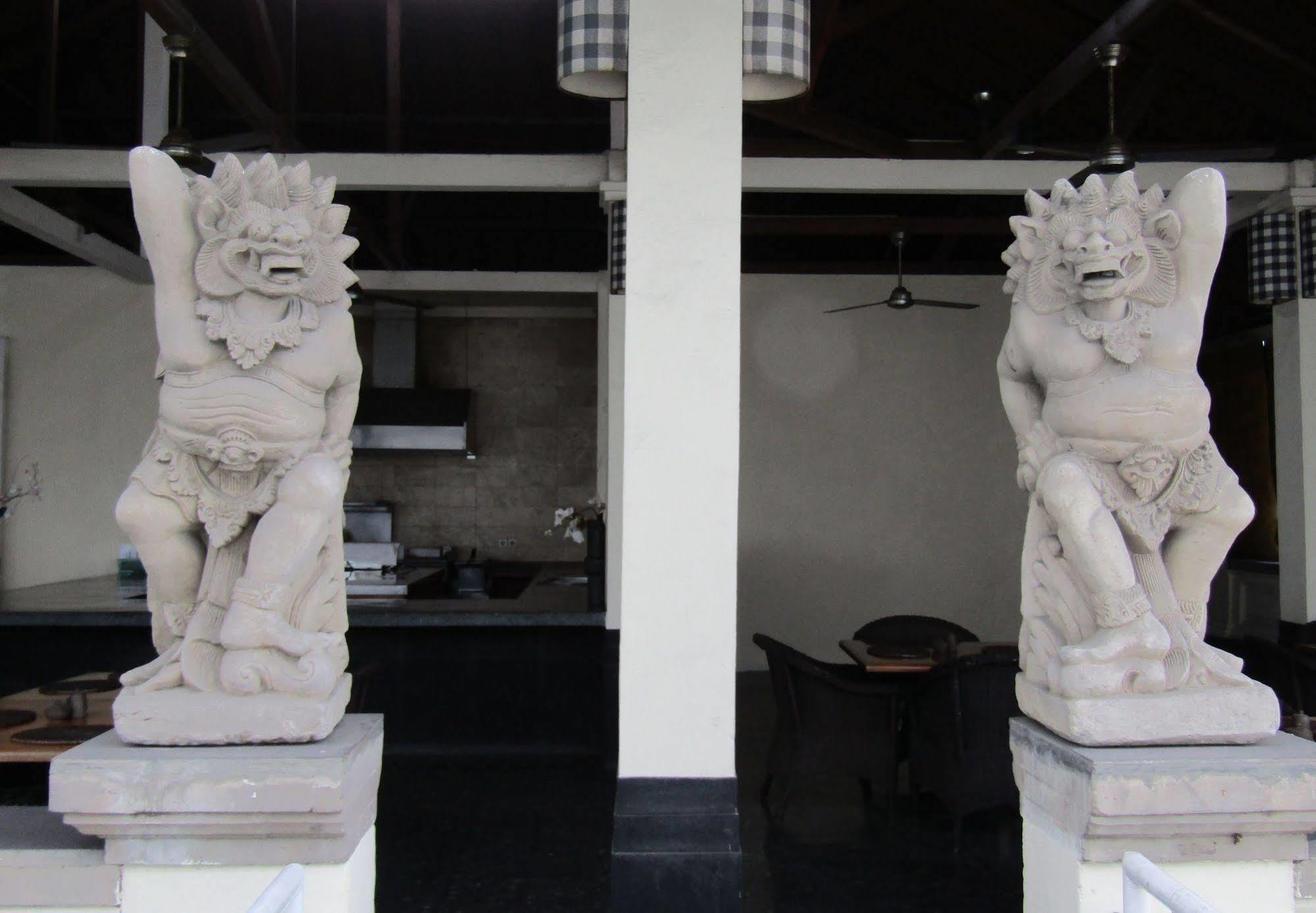 Capital O 93809 Wida Hotel Legian Εξωτερικό φωτογραφία